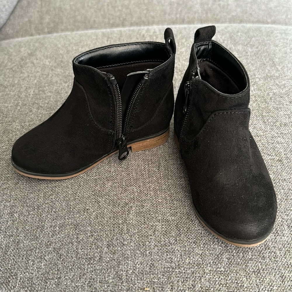 Size 6 toddler girl booties